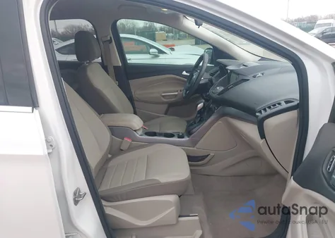 2016 Ford Escape Se z USA, uszkodzony, nr VIN 1FMCU9GX9GUB82630